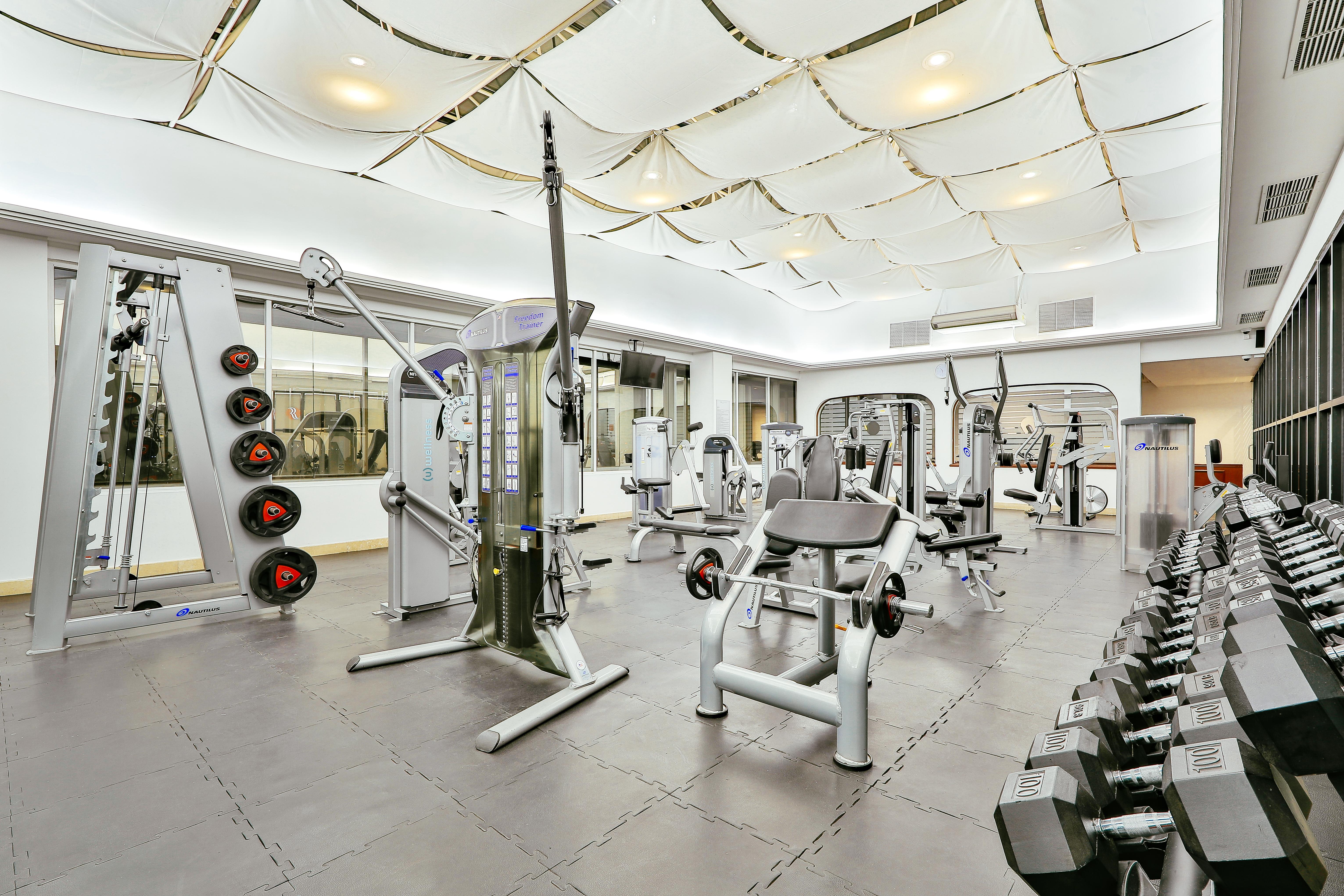 Barcelo Mexico Reforma Hotel Bagian luar foto The gym at the hotel